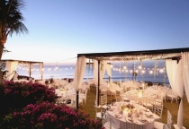 Gói cưới Lộc Phát 2025: Đặt 6 bàn nhận 8 bàn, ưu đãi ngập tràn